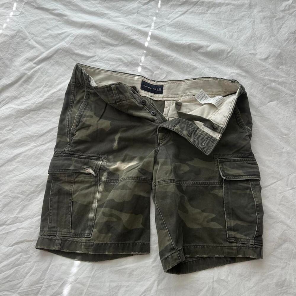 Abercrombie fitch green camo